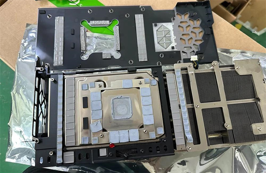 بطاقة رسومات Rtx 4090 سعة 24 ج - مراجعة Rtx 4090 24Gb Graphics Card وسعره