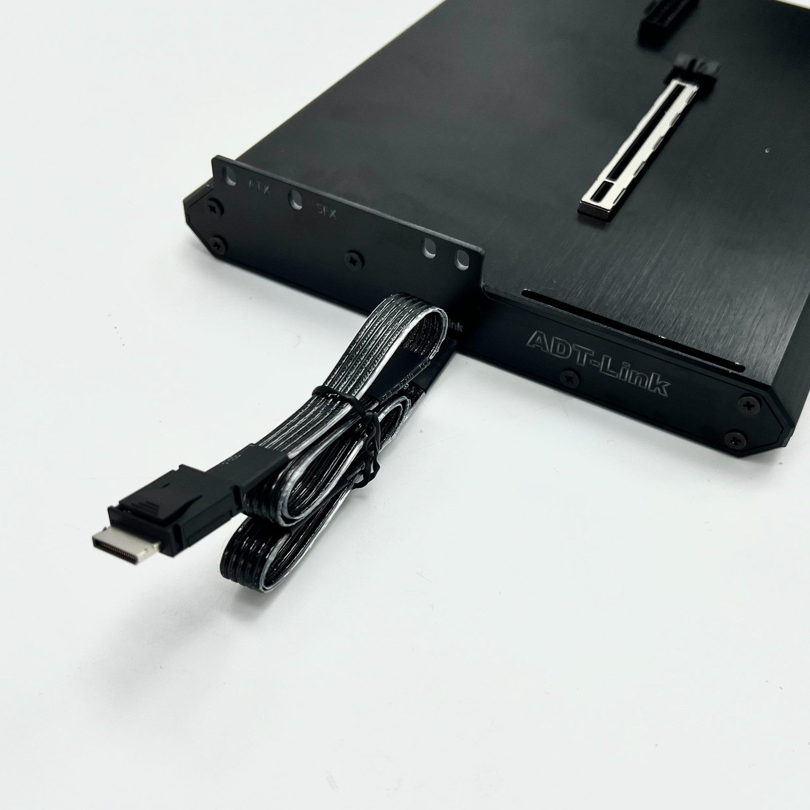 محطة توصيل بطاقة الرسومات الخا - مراجعة Oculink Gpu Dock Station وسعره